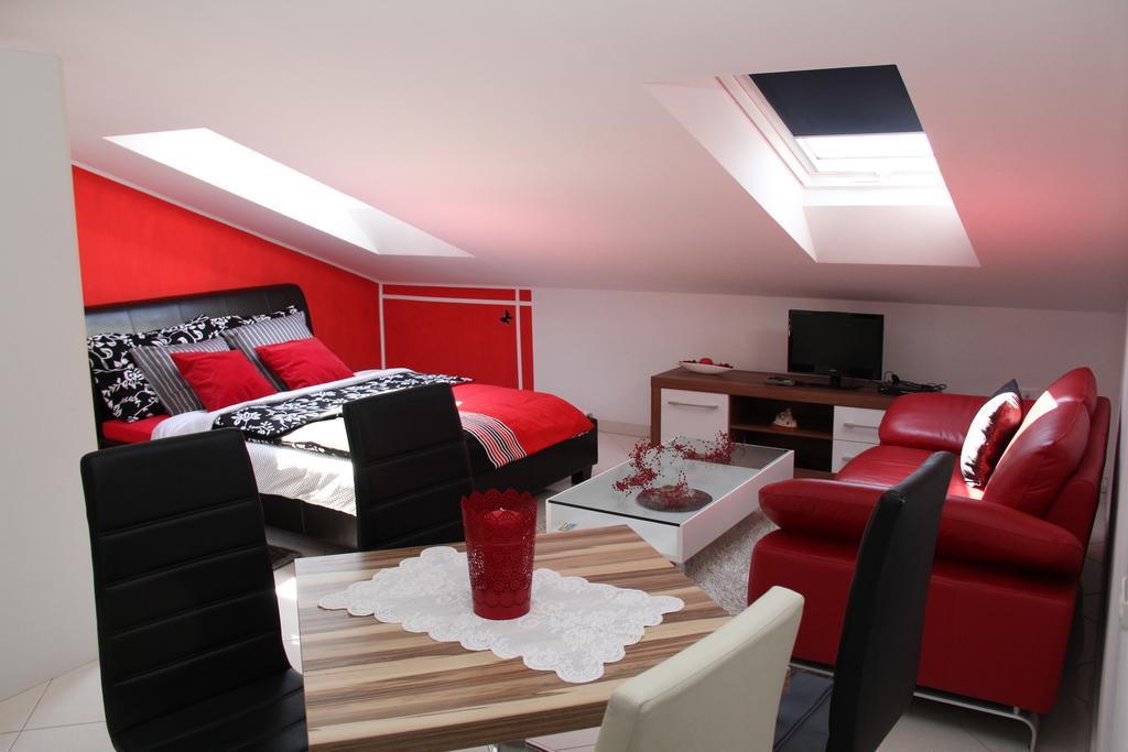Apartments Villa Lili Умаг Стая снимка