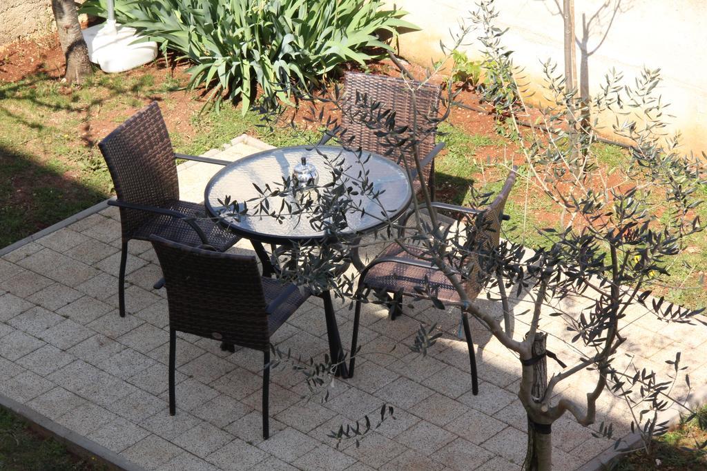 Apartments Villa Lili Умаг Екстериор снимка