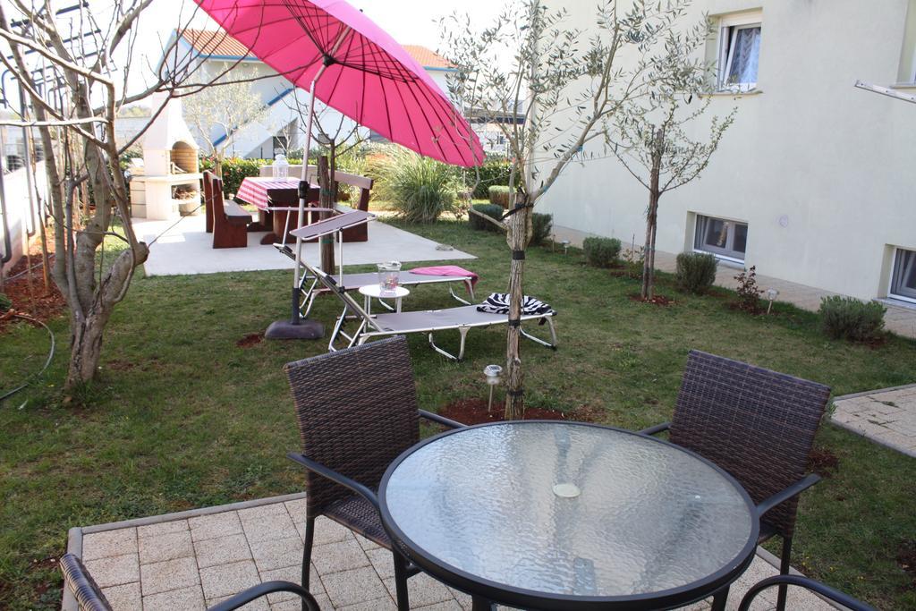 Apartments Villa Lili Умаг Екстериор снимка