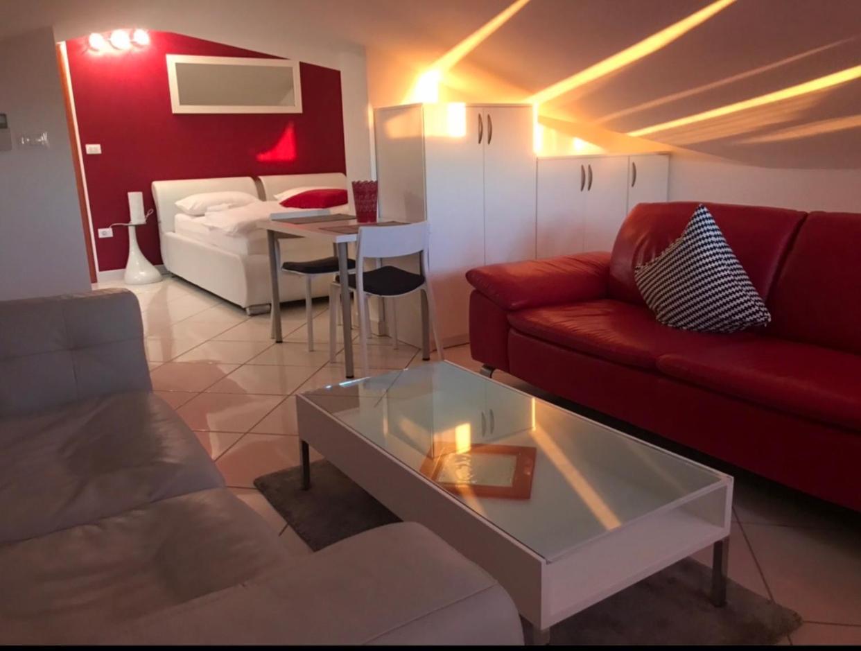 Apartments Villa Lili Умаг Екстериор снимка