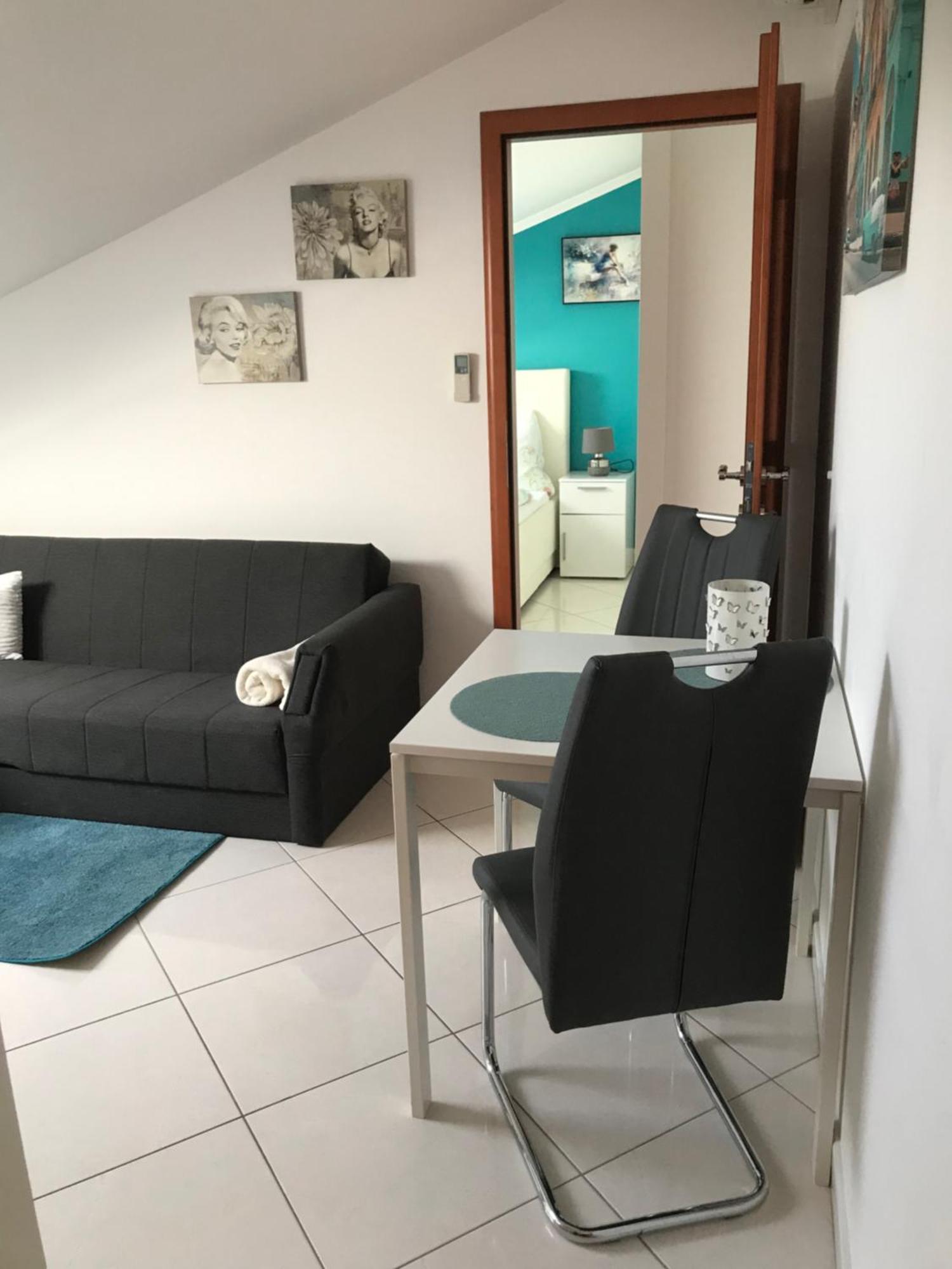 Apartments Villa Lili Умаг Екстериор снимка
