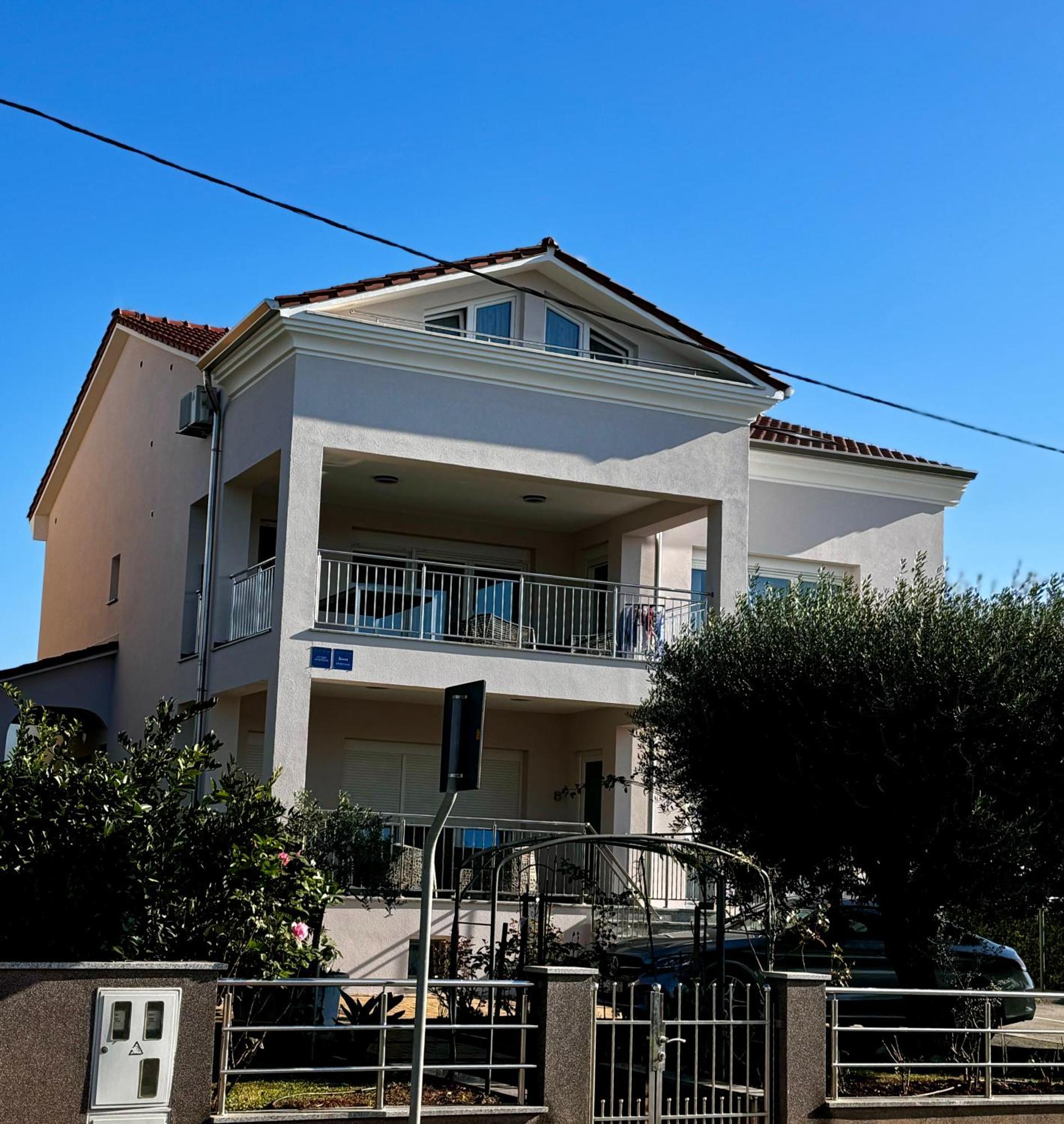 Apartments Villa Lili Умаг Екстериор снимка