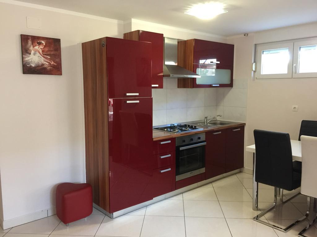 Apartments Villa Lili Умаг Екстериор снимка