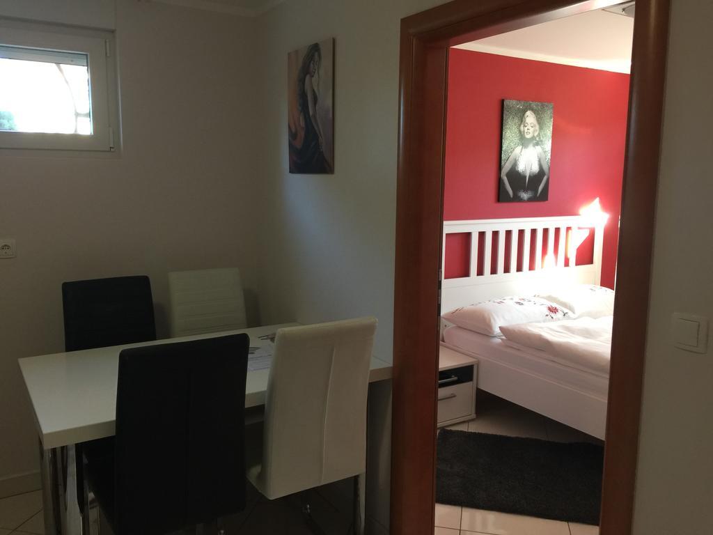 Apartments Villa Lili Умаг Екстериор снимка